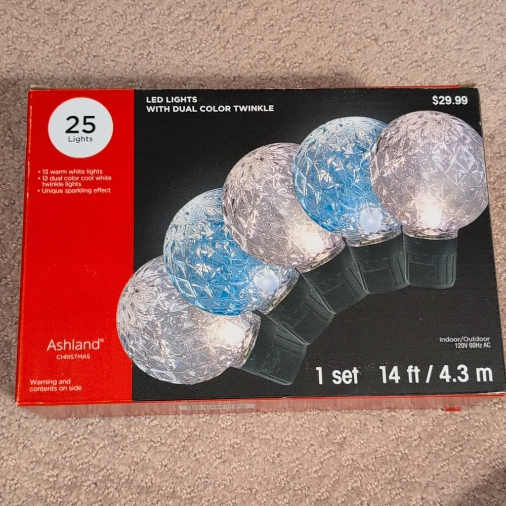 LED Dual Color Twinkle Christmas Lights in White and Blue NEW (set #3)